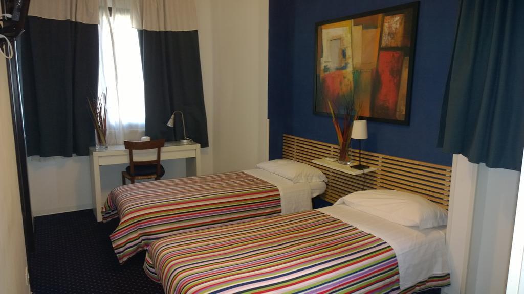 Almi Rooms โรม ห้อง รูปภาพ