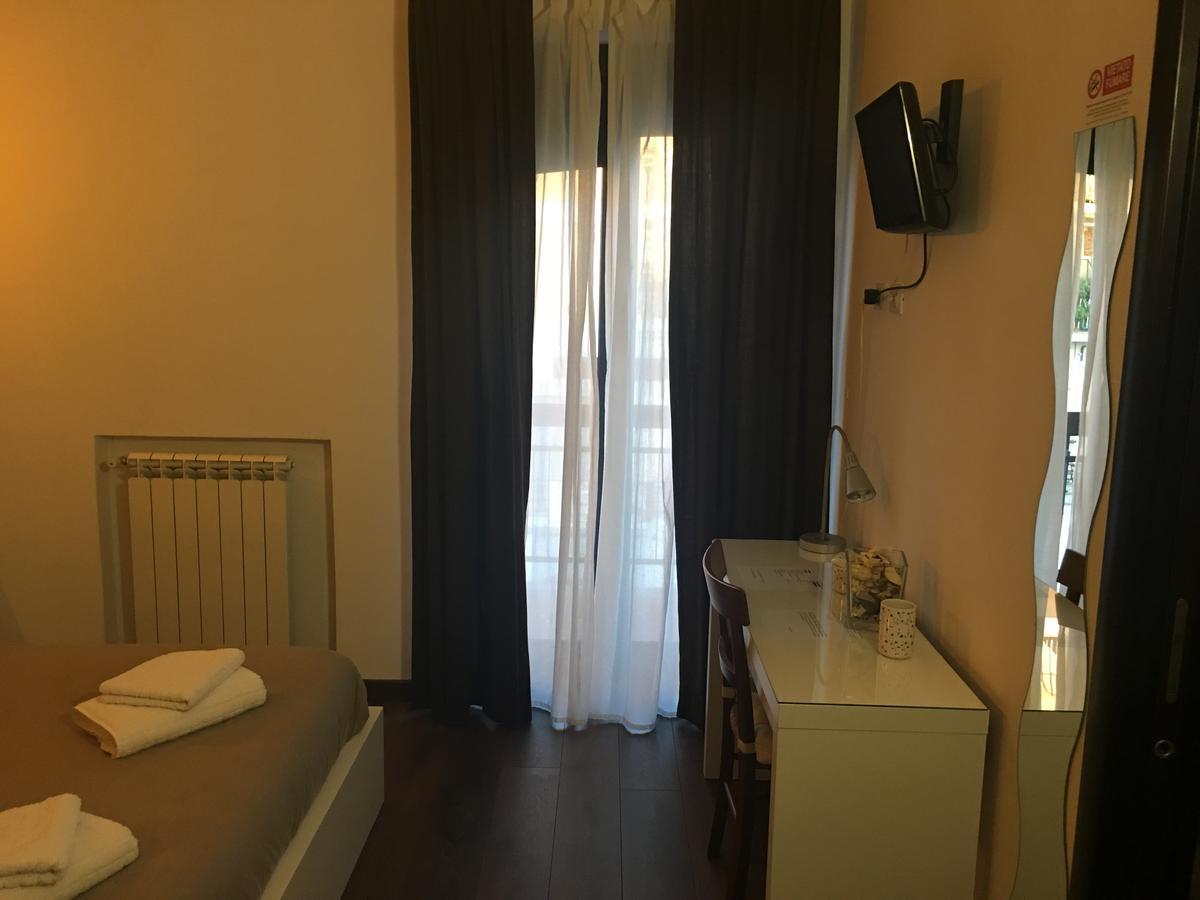 Almi Rooms โรม ภายนอก รูปภาพ